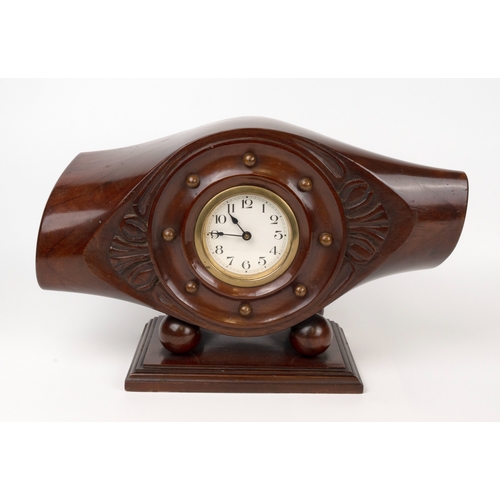 199 - WWI R.A.F. Propeller Hub Clock with two complementary propeller tip photograph frames