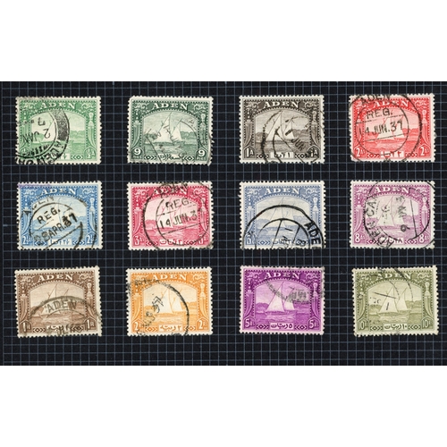 343 - 1937 Dhows' set of twelve to 10r, mint and used