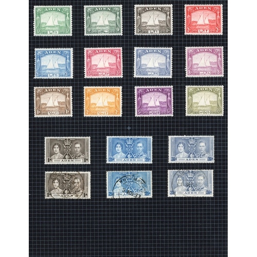 343 - 1937 Dhows' set of twelve to 10r, mint and used