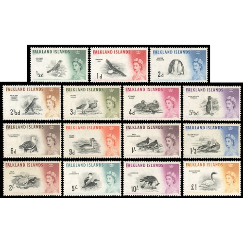 519 - 1952 set to £1 and 1960-66 set to £1 (2s one slightly shortish perf.), unmounted og