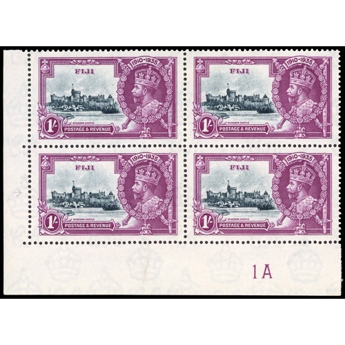 527 - SG 245f in block of four