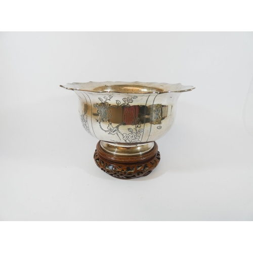602 - Chinese export silver circular pedestal fruit bowl, with engraved landscape style decoration, hallma... 