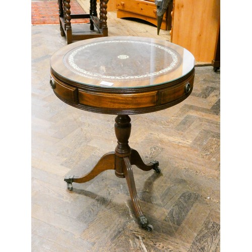 294 - Georgian style mahogany drum coffee table on tripod base