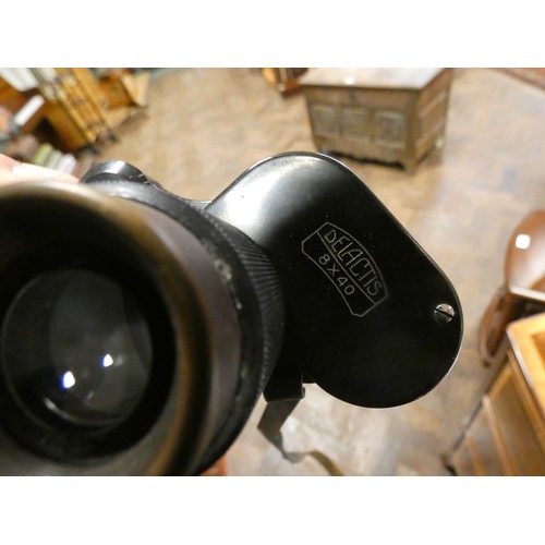 552 - Two pairs of Carl Zeiss binoculars both in leather cases