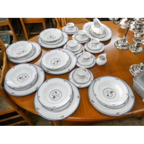 96 - Royal Doulton old colony pattern dinner and tea set, approximately 39 pieces