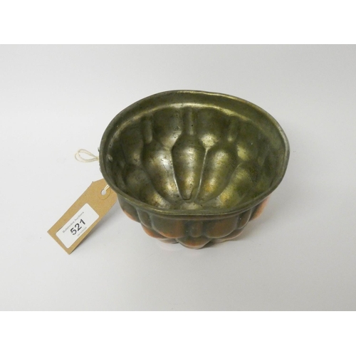 521 - A Victorian copper jelly mould