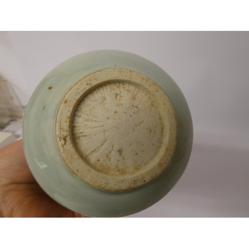 547 - A pale green Chinese vase, approx 6