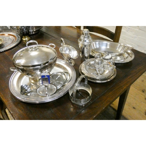 557 - Several pieces of assorted hotel quality plate and a silver plated cocktail shaker