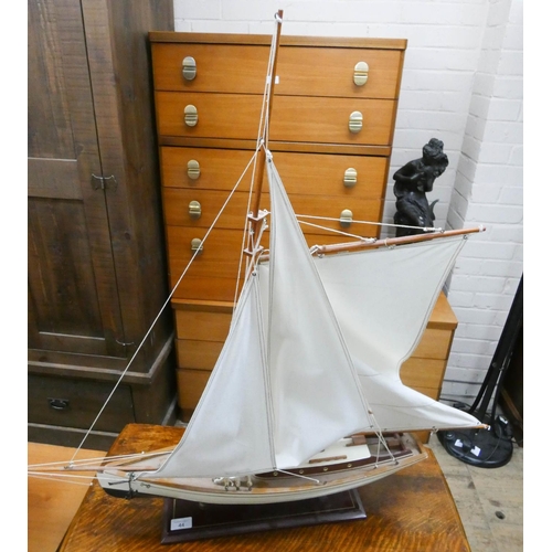 44 - A model sailing yacht 33