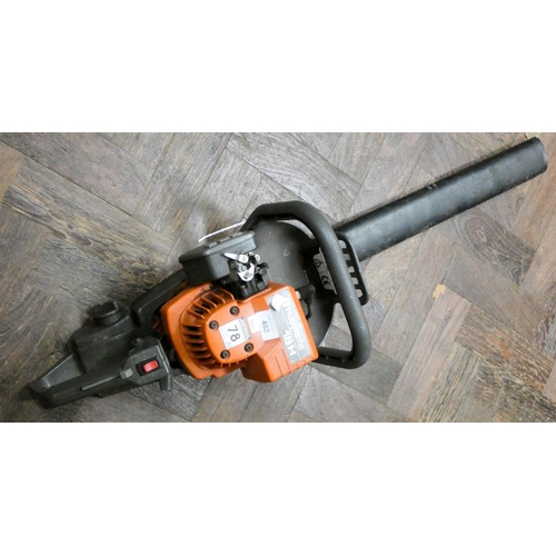 462 - A Husqvarna 18H petrol engine hedge trimmer