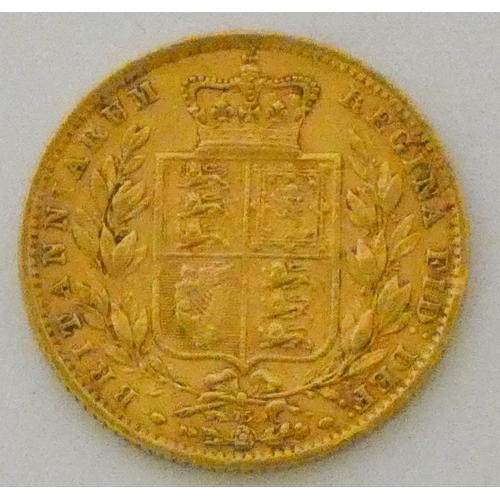 600 - Victorian gold sovereign, shield back -1872