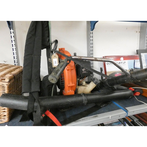 386 - A Husqvarna 141B back carrying leaf blower