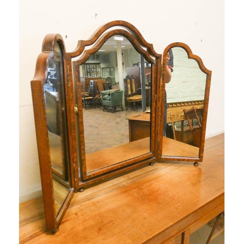 244 - Triple free standing dressing table mirror in mahogany frame