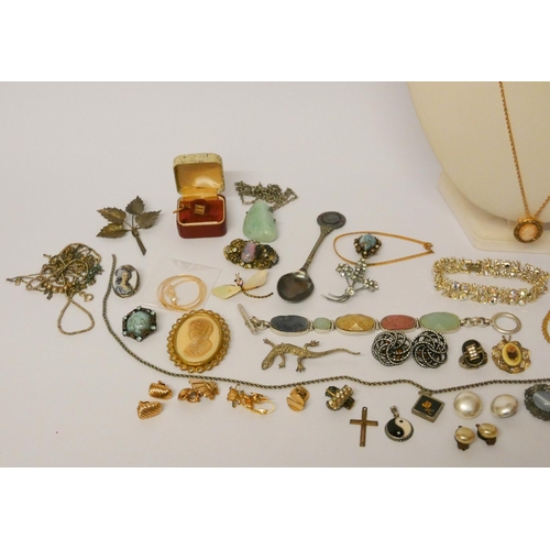 339 - Assorted vintage costume jewellery, watch Albert and medallion, commemorative spoon etc