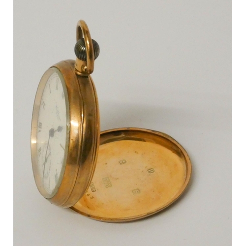 640 - Late 19th century Waltham pocket watch in 9ct gold case. Gross weight 90 grams.