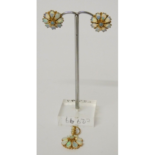 643 - A pair of 9ct gold circular opal cluster ear studs and a matching pendant, pendant hallmarked. Clust... 