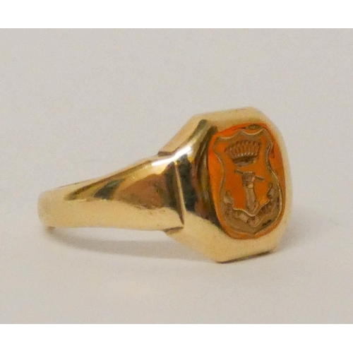 694 - A gent's signet ring with intaglio panel, hallmarked 9ct gold. Weight 6.3 grams