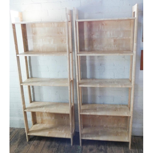 43 - A pair of wood effect open bookshelves, each 2' wide