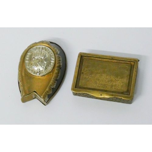 455 - Unusual horse shoe shaped vesta, with  brass mounts and Wound Badge -For Loyal Service, together wit... 