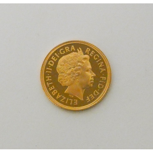 696 - 2002 Full Gold Proof Sovereign, in Royal Mint presentation box.