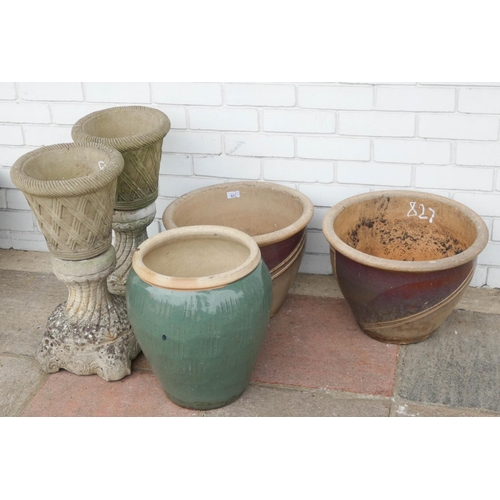 827 - Three large circular ceramic garden pots and two stone pots on pillar bases, 5 in the lot