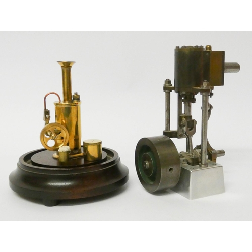 442 - Two miniature model steam engines, one beneath glass dome