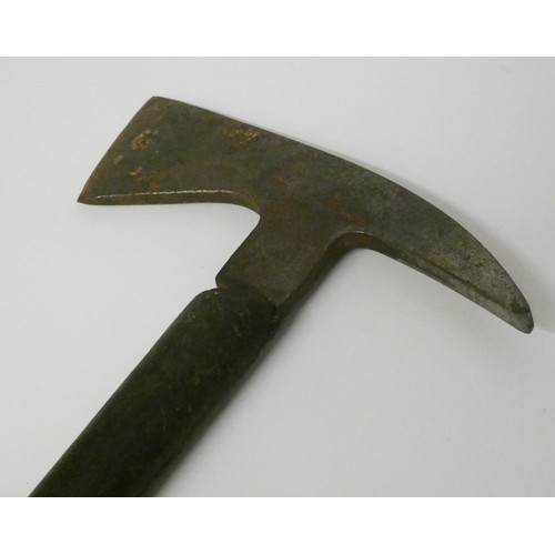 393 - A vintage Chillington Arpax fireman's axe