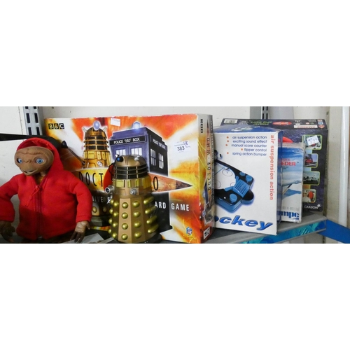 383 - A Tonka tipper lorry, Tonka JCB tractor, ET figure, Dr Who board game, Dalek figure, Ice Hockey boar... 