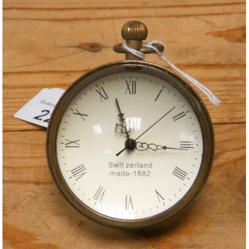225 - A bullseye glazed brass ball clock