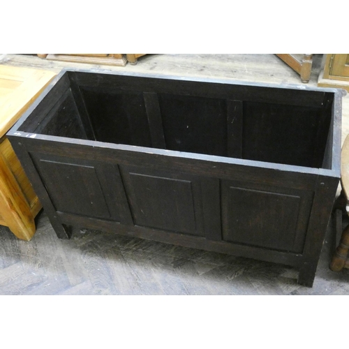 48 - An oak shaped top three panel coffer, 40