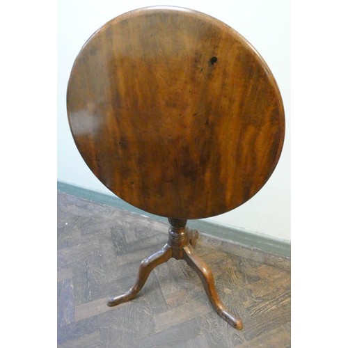 365 - A circular Victorian mahogany snap top occasional table on pillar and tripod base, 2' diameter