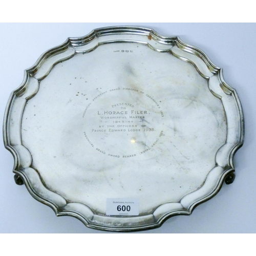 600 - A silver salver, with masonic presentation inscription, hallmarked Sheffield 1945, 29 troy ounces. 3...