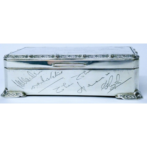 614 - A silver table top cigarette box, retailed by Lane Crawford Co Hong Kong, Birmingham 1962....