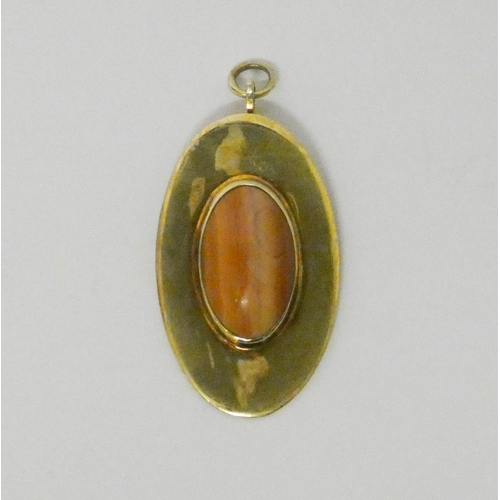 628 - Handmade hallmarked silver gilt oval pendant set with Cabochon agate, pendant length 5cms, gross wei...