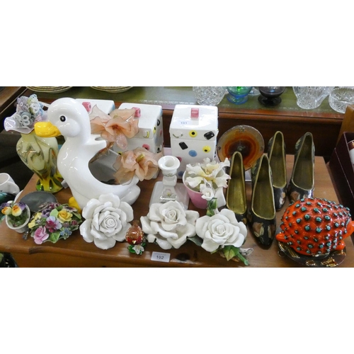 101 - China store jar, flower clusters and assorted ornamental items