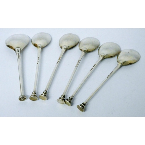 638 - Five matching silver seal ended teaspoons and another, gross weight 3 troy oz....