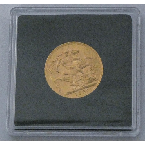 670 - Gold Sovereign  George V 1927