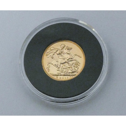 671 - 2017 Queen Elizabeth II Proof Sovereign in fitted box