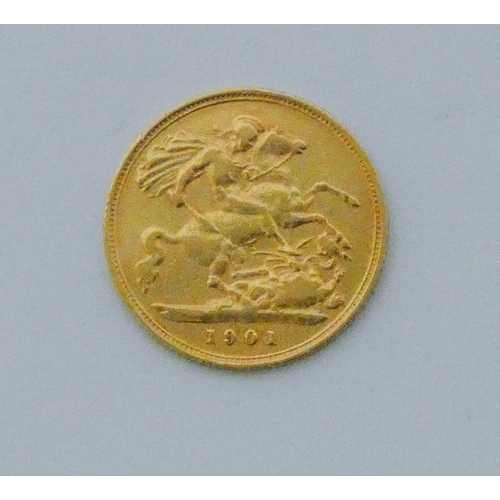 680 - 1901 Gold half Sovereign