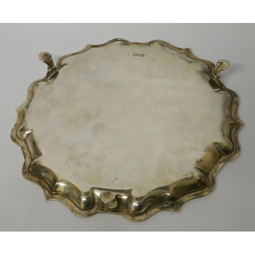 524 - A silver salver resting on three hoof feet, London hallmarks 1903, 18.6 troy ozs