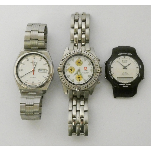 555 - Seiko 5 automatic stainless steel watch with 2 other gents watches