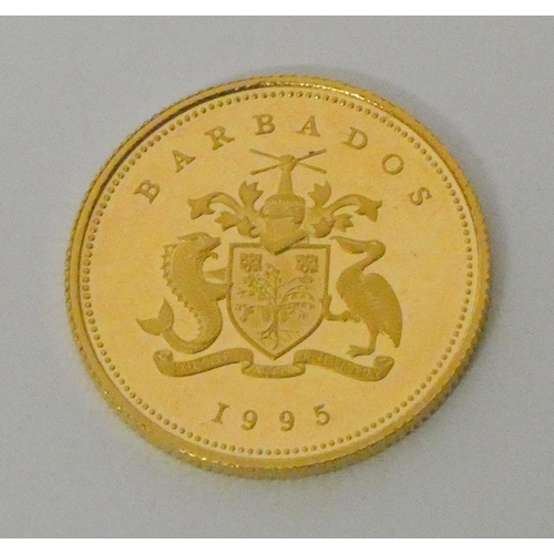 602 - An Elizabeth II Barbados gold proof $10 coin, 1995, Queen Mother 'Lady of the century', 583/1000, we... 