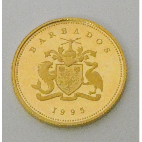 602 - An Elizabeth II Barbados gold proof $10 coin, 1995, Queen Mother 'Lady of the century', 583/1000, we... 