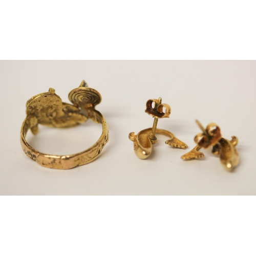 632 - Handmade gold dolphin design ring and a pair of dolphin design gold earrings. Un marked. Gross weigh... 