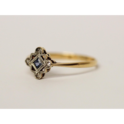 646 - An Art Deco sapphire and diamond panel ring, shank marked 18ct Plat. Ring size P