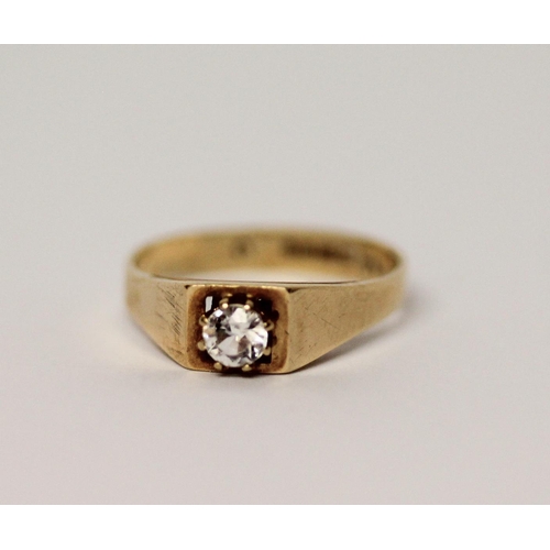 648 - A signet style ring set with a white stone, hallmarked 9ct gold, ring size M 2.1 grams