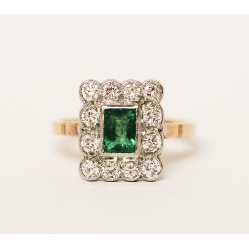 678 - Art Deco emerald and diamond rectangular cluster ring on 18ct yellow gold band, marked 18ct & plat, ... 