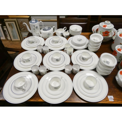 340 - Approximately 72 pieces of Wedgewood Susie Cooper 'Glen Mist' pattern dinner, tea ware etc to includ... 