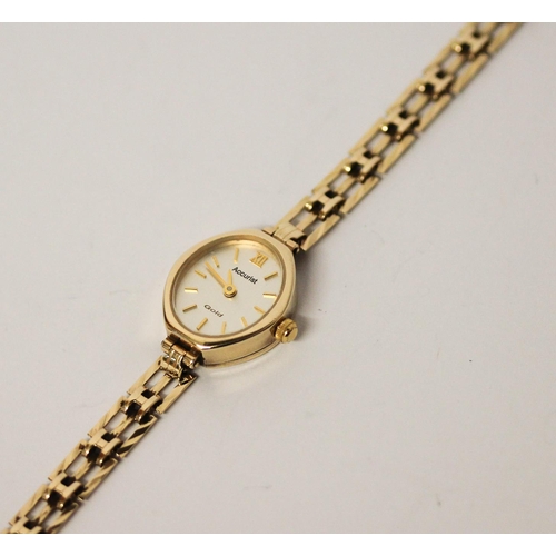 694 - Accurist modern ladies 9ct yellow gold bracelet wristwatch, gross weight 10gms