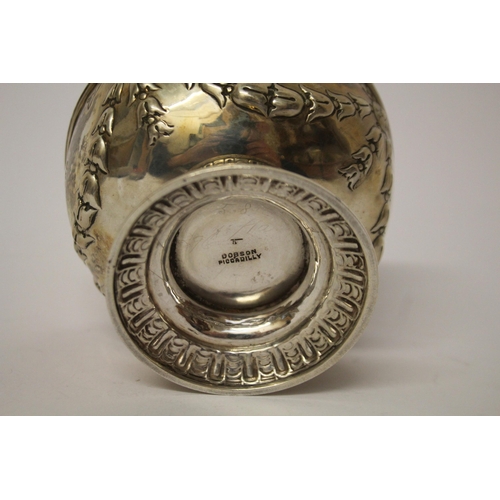 502 - A Victorian silver sugar basin, 5.2 troy ounces, London 1881